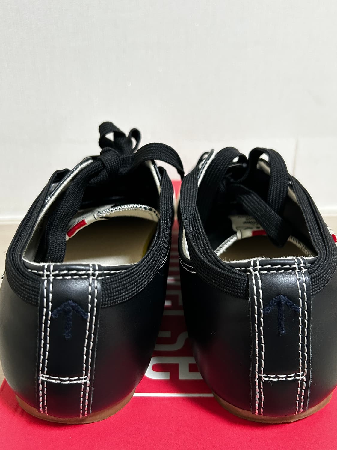 메종 미하라 야스히로 x 나이젤 카본 레더 상품이미지4