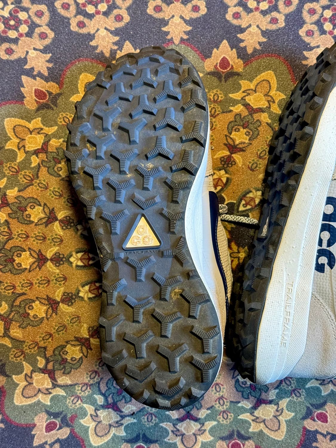 나이키 ACG 로우케이트 울프 트레일 스니커즈 상품이미지4