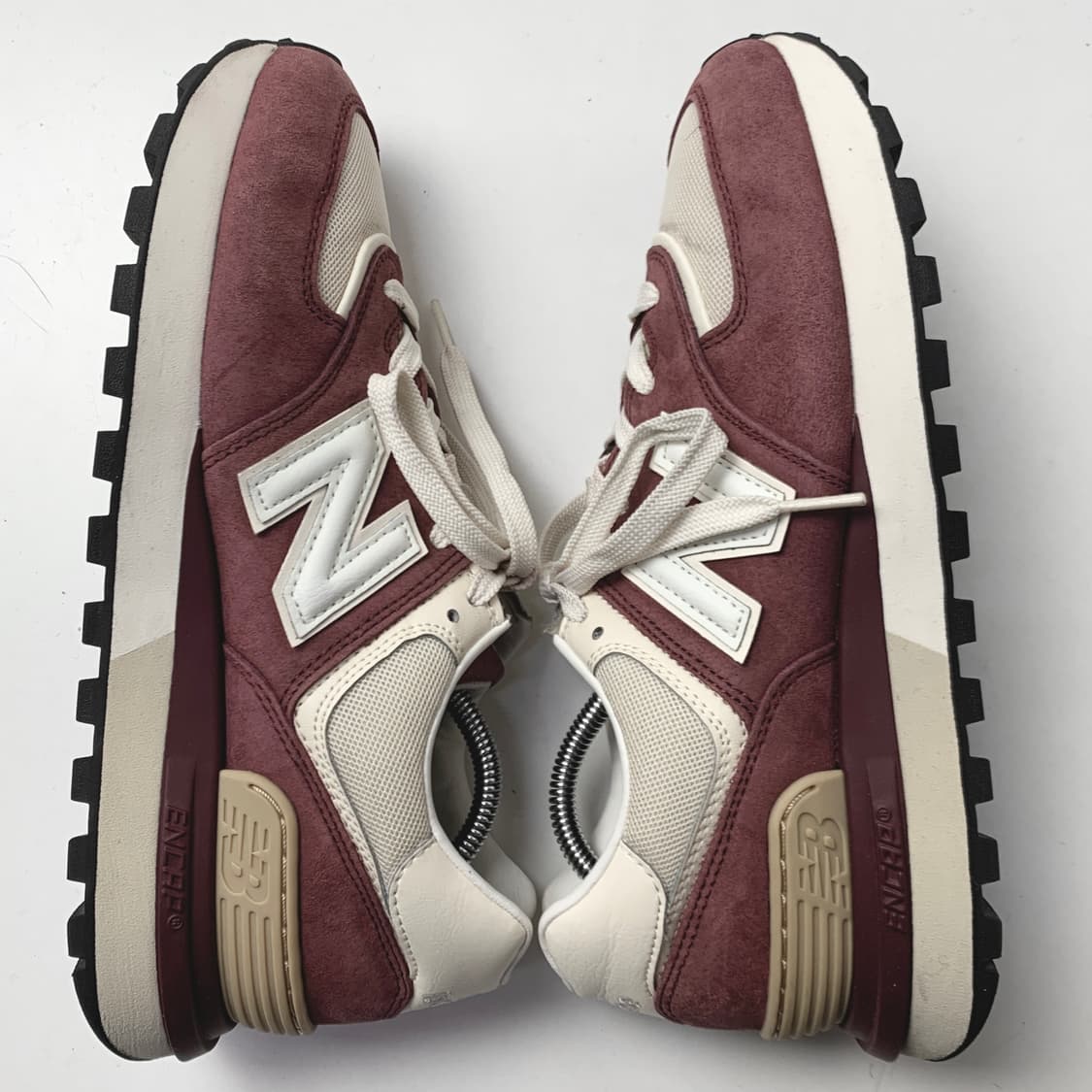 [260/정품] 뉴발란스 574 레거시 버건디 남성 운동화 신발
 상품이미지3
