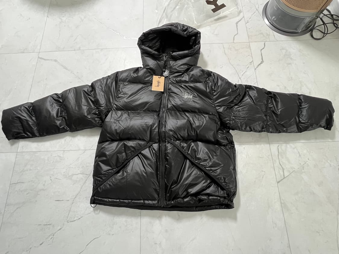 스투시 립스탑 패딩 제트블랙 L 사이즈 판매합니다 상품이미지3