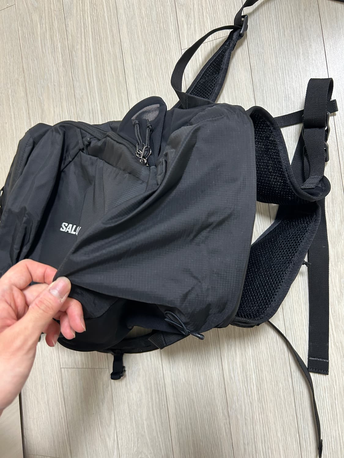 살로몬 백팩 20L 상품이미지5