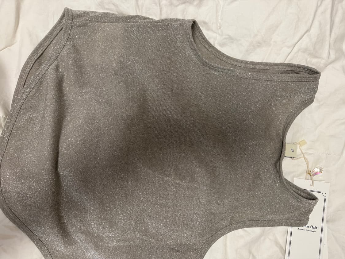 오버듀플레어) METALLIC HALTER TOP BEIGE GREY 상품이미지4