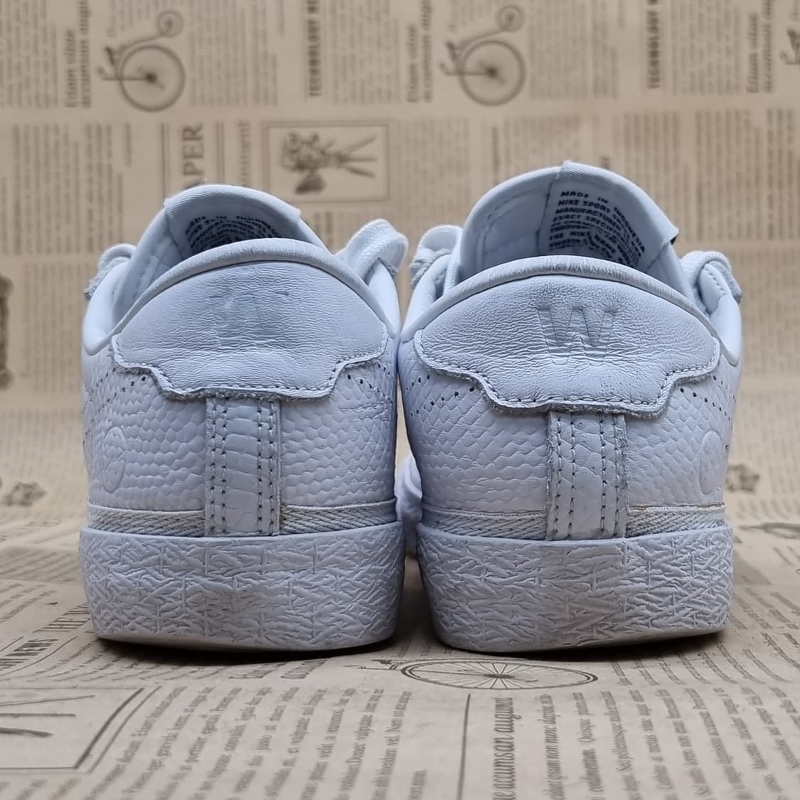 나이키 X 프라그먼트 에어줌 테니스 240 상품이미지4