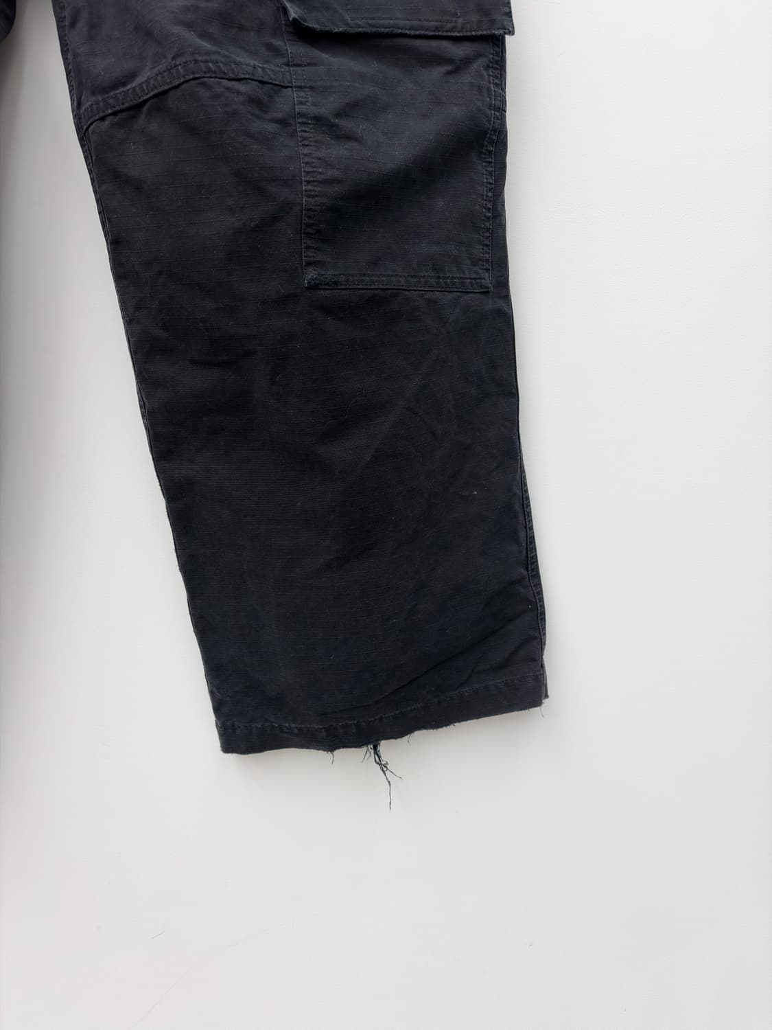 DESTROYED RIPSTOP LARGE CARGO PANTS 상품이미지3