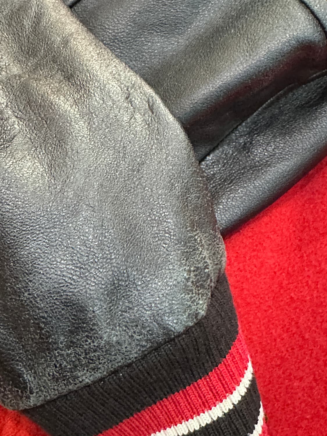 라코스테 레드 배색 양가죽 스타디움 자켓 상품이미지8