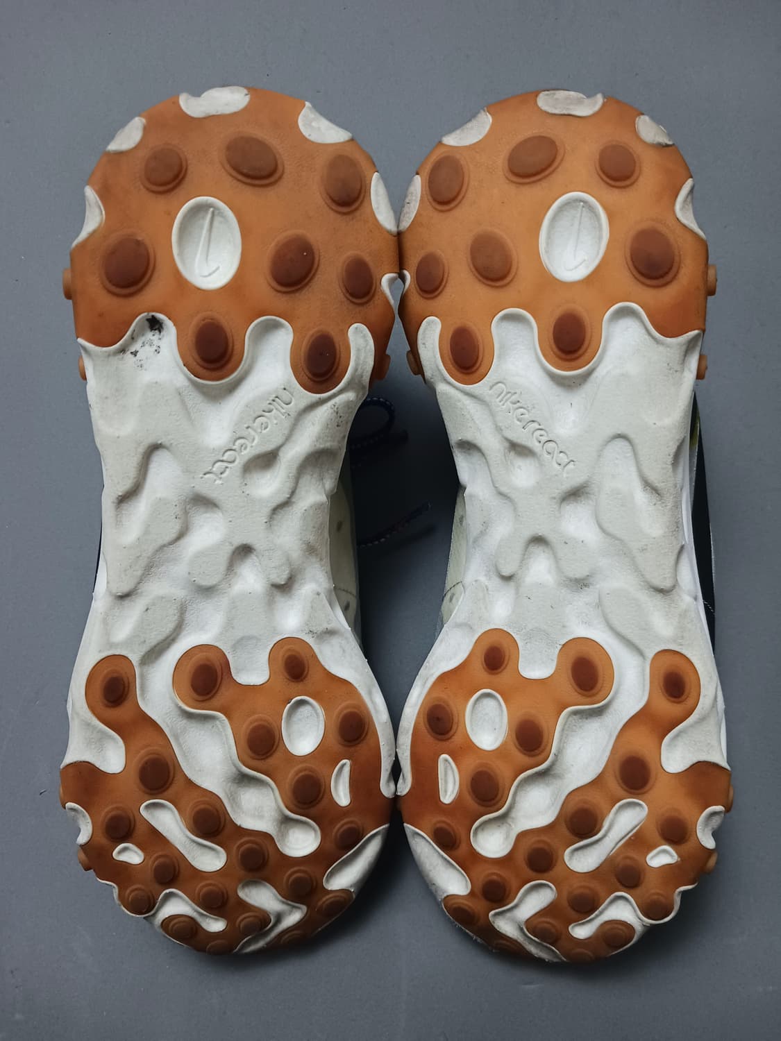 [255] 정품 나이키 리액트 엘리먼트 87 모스 운동화 상품이미지6