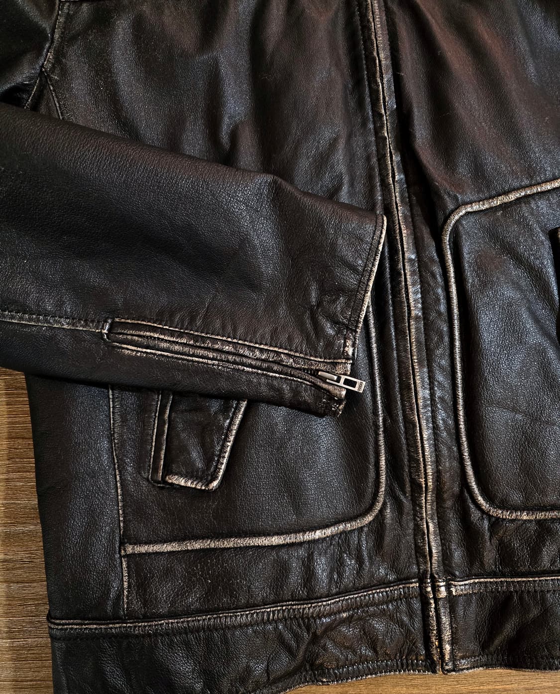 00s 게스 콘트라스트 스티치 레더 자켓 (Guess Leather) 상품이미지4