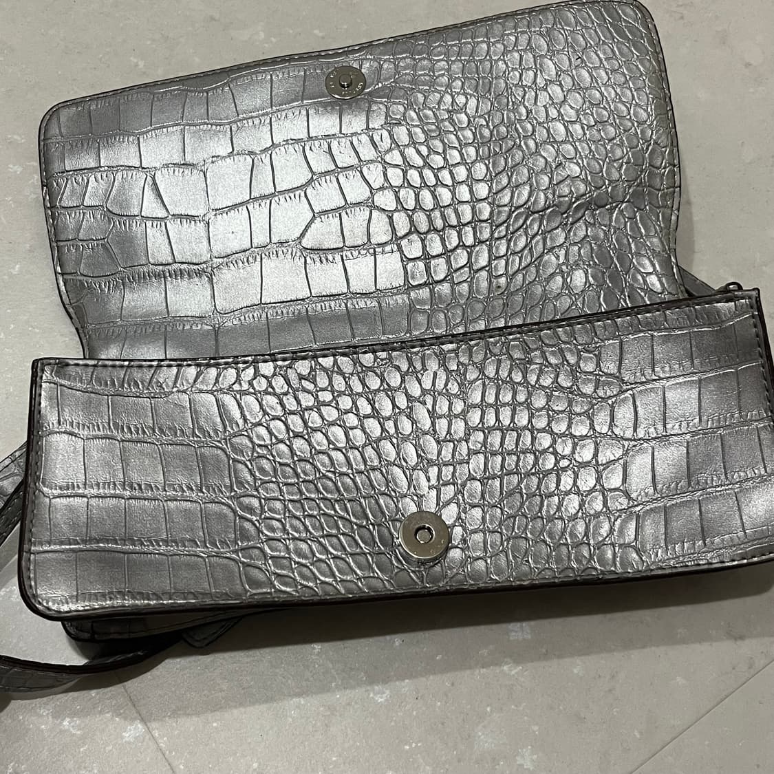 게스 빈티지 실버백 상품이미지3