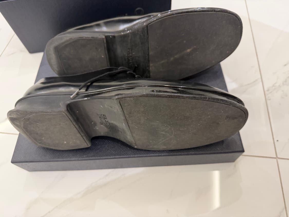 프라다 컬렉션 로고 텅 레더 레이스업슈즈 [9] 상품이미지6