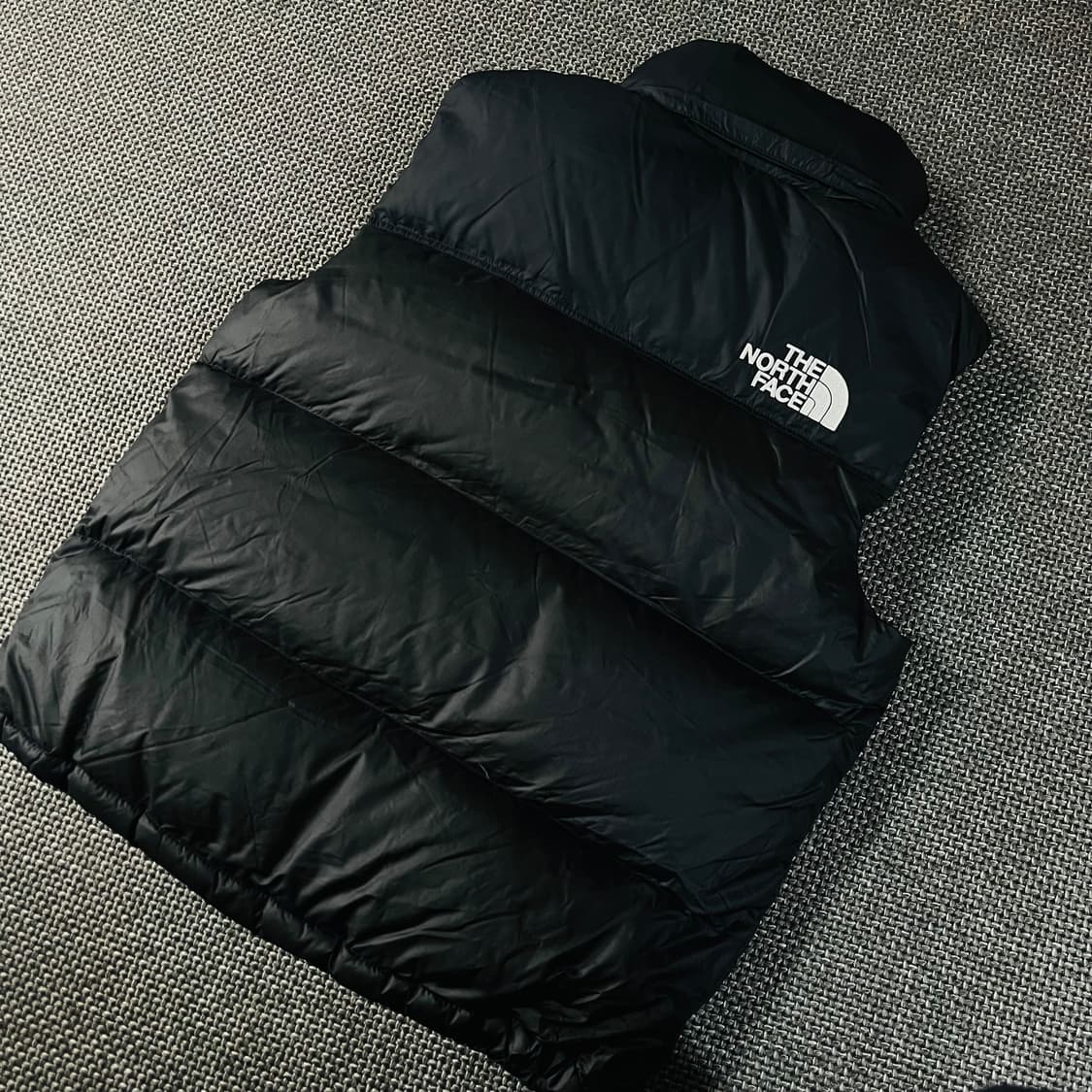 노스페이스 에코 구스다운 패딩 베스트 블랙 상품이미지2