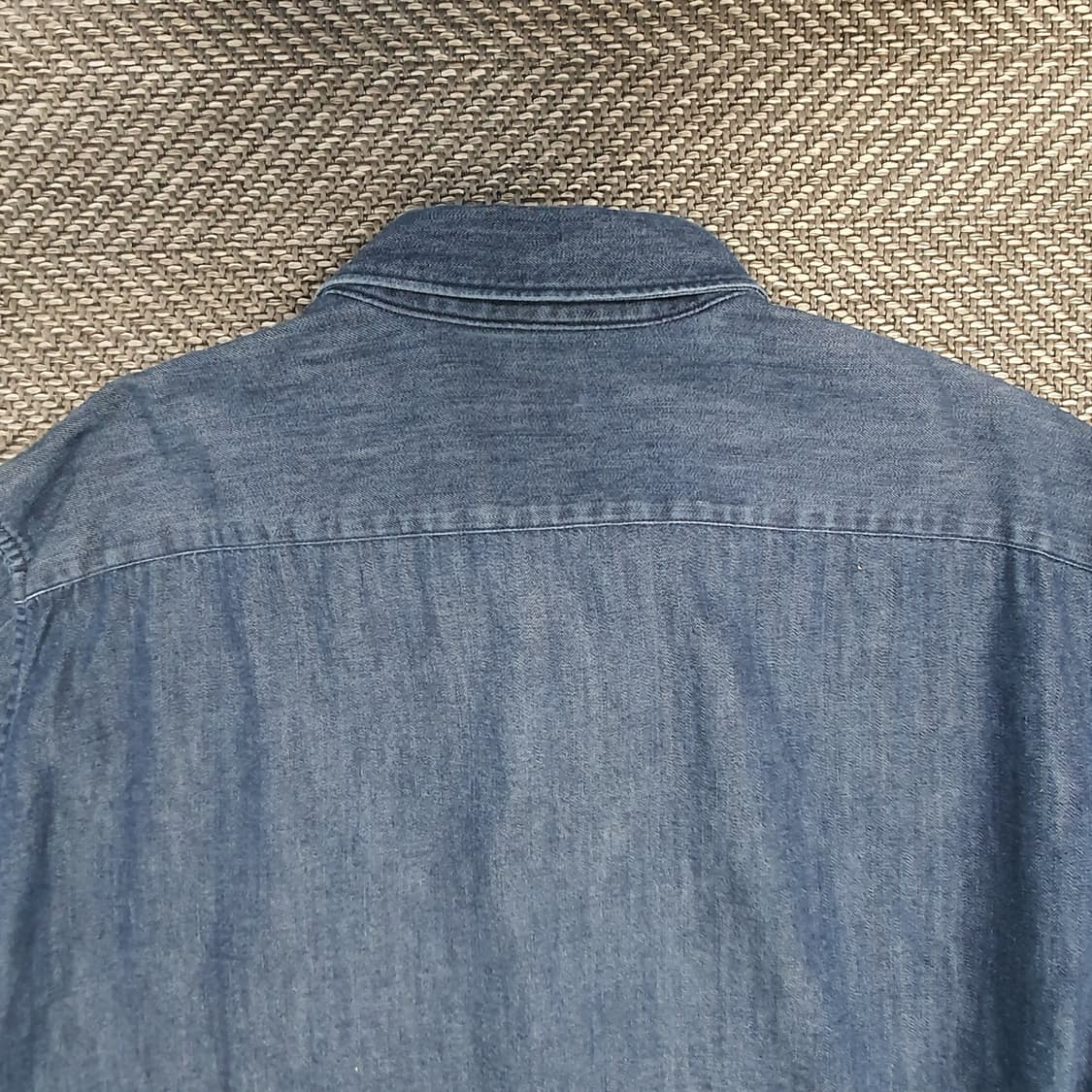 유니클로 데님 청셔츠 남자105~110 상품이미지5