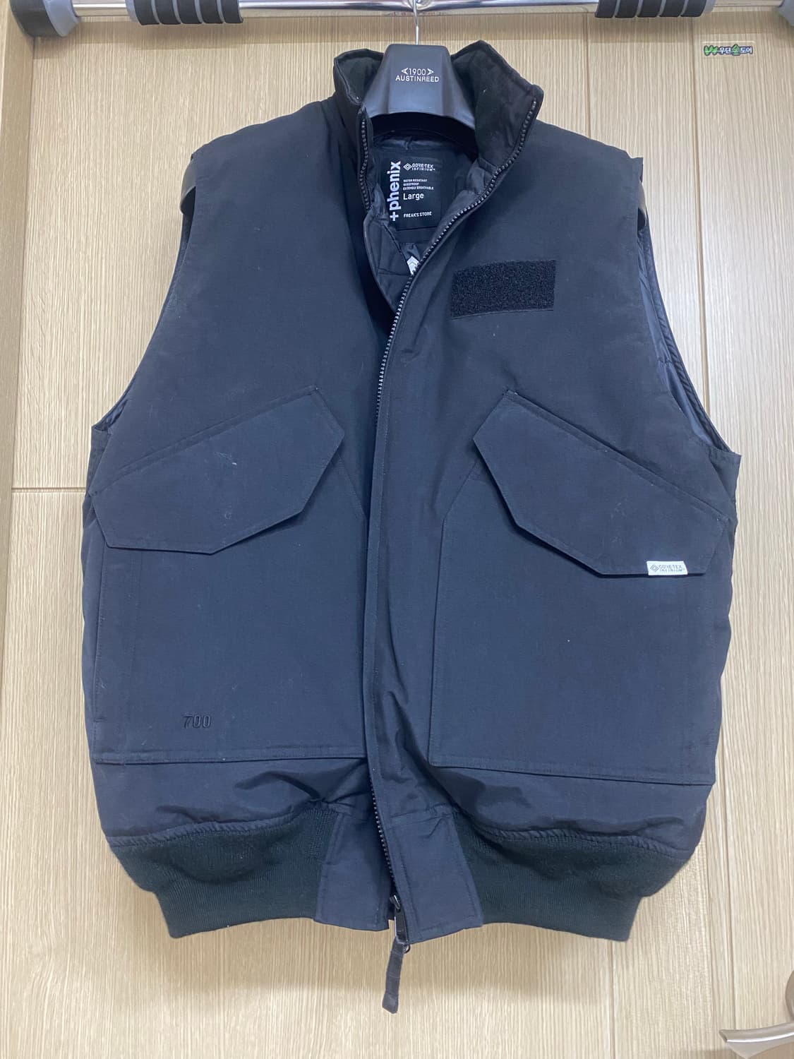 Plus Phenix x 프릭스스토어 고어텍스 베스트 패딩조끼 상품이미지1