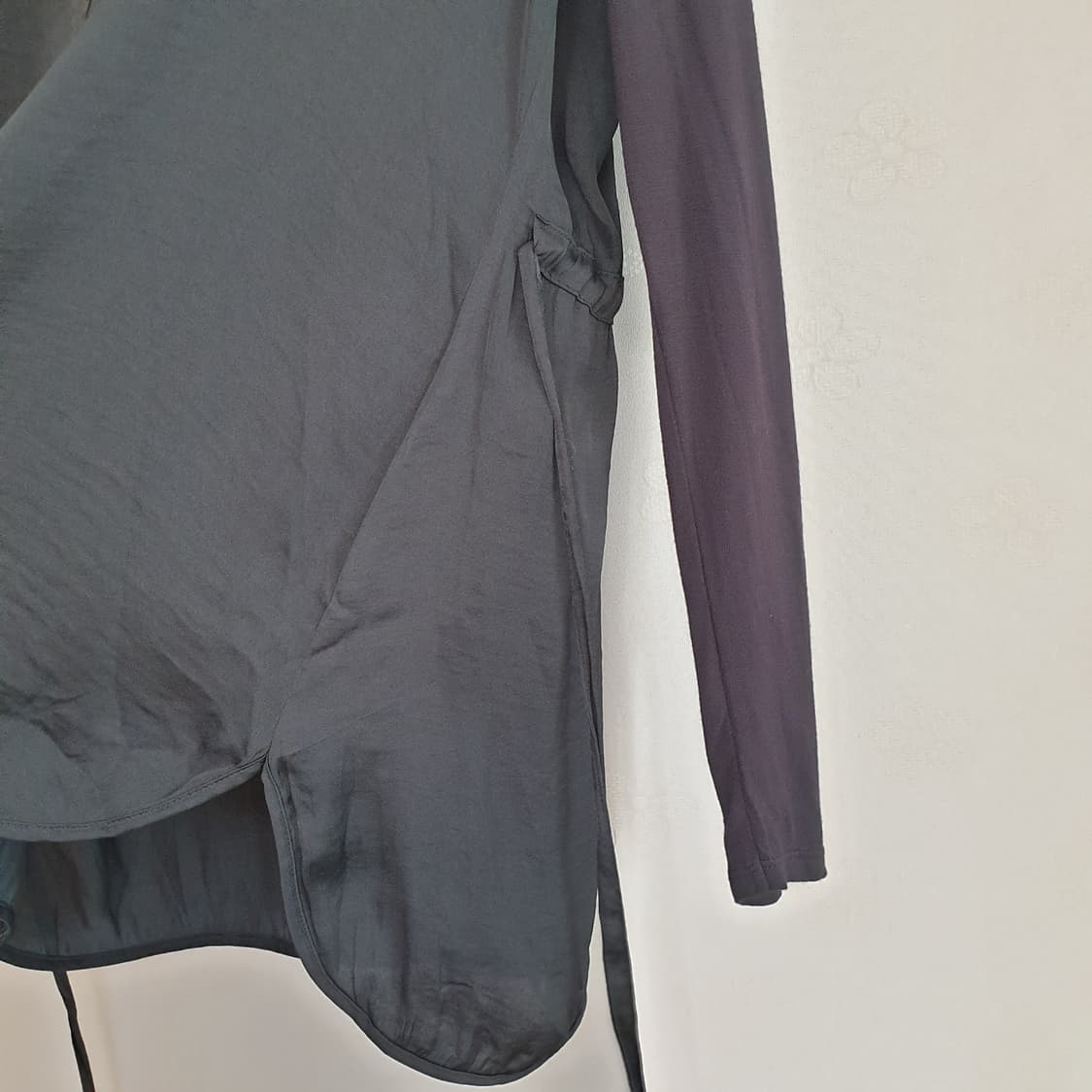 VERA WANG 심플리 베라왕 텍스쳐블록 실키 튜닉 블라우스 상품이미지8