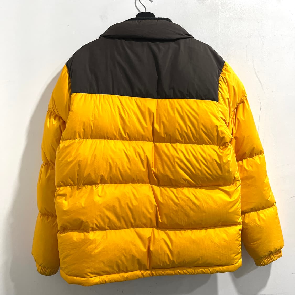 아디다스 자수로고 패딩 상품이미지3