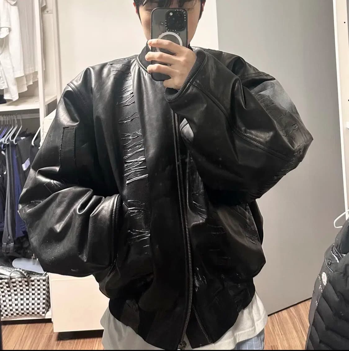 발렌시아가 레더 봄버 상품이미지5