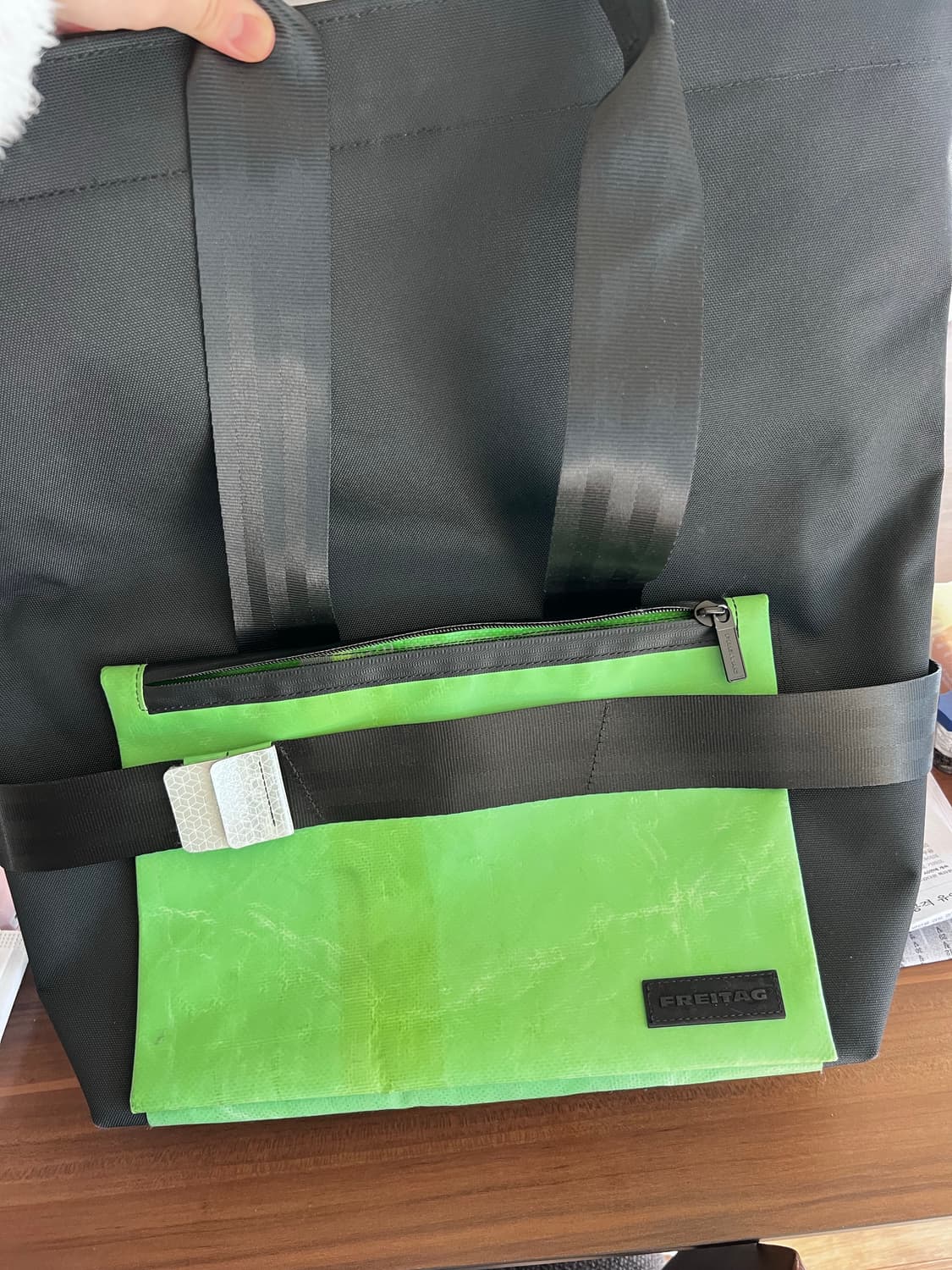 프라이탁 앤더슨 토트백 F680_00028 그린 상품이미지6