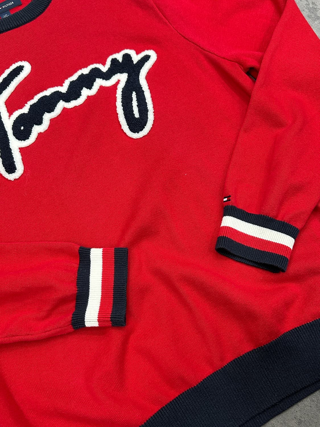 타미 뽀글이 로고 니트 상품이미지2