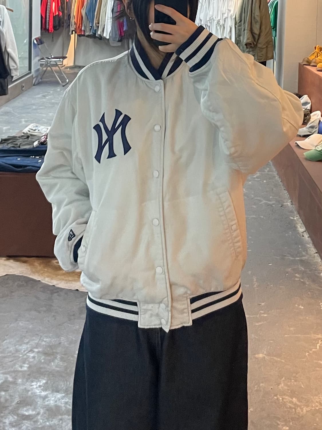 뉴에라 뉴욕 양키스 화이트 바시티 자켓 H2158 상품이미지1