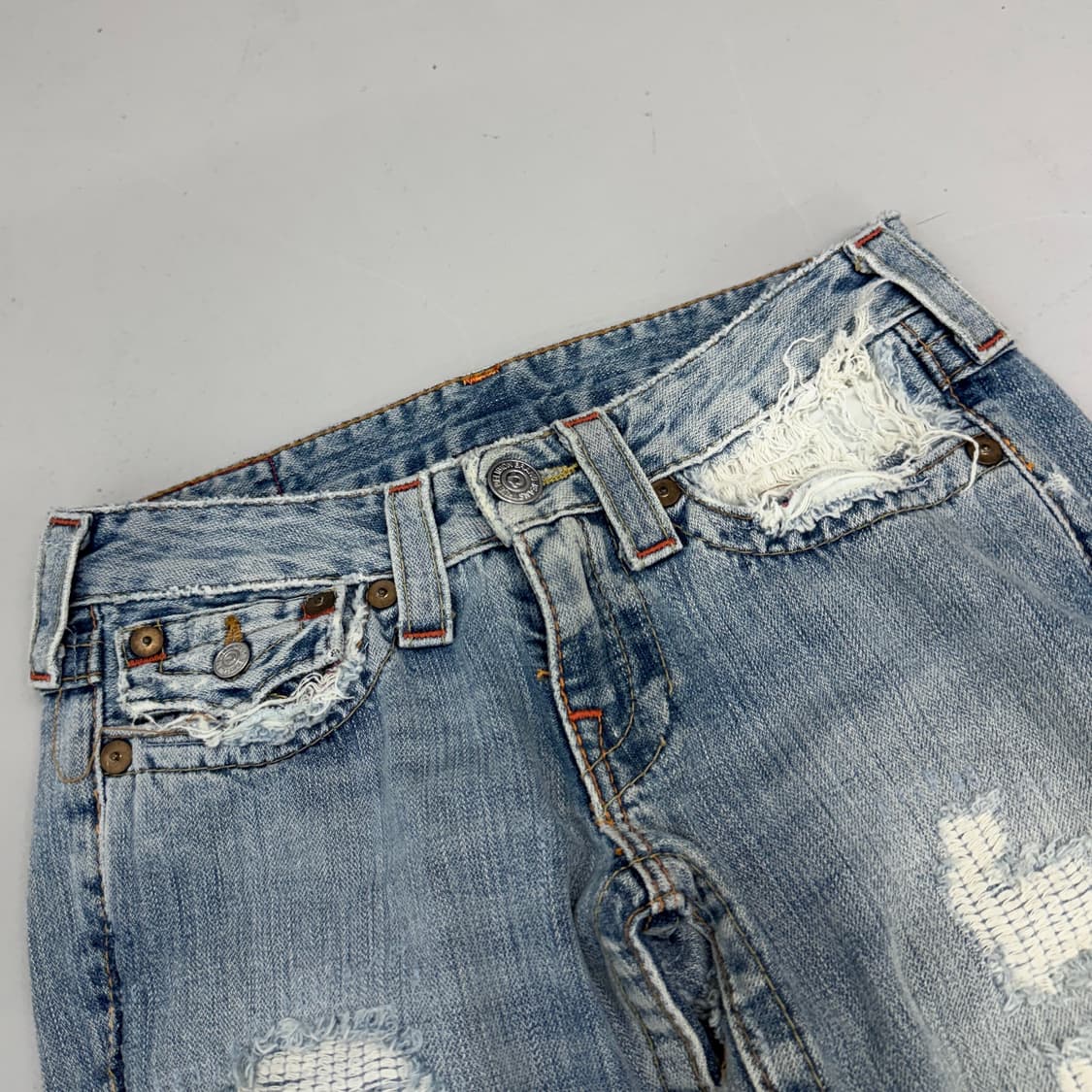 트루릴리전 Y2K 조이 디스트레스드 부츠컷 데님팬츠 상품이미지4