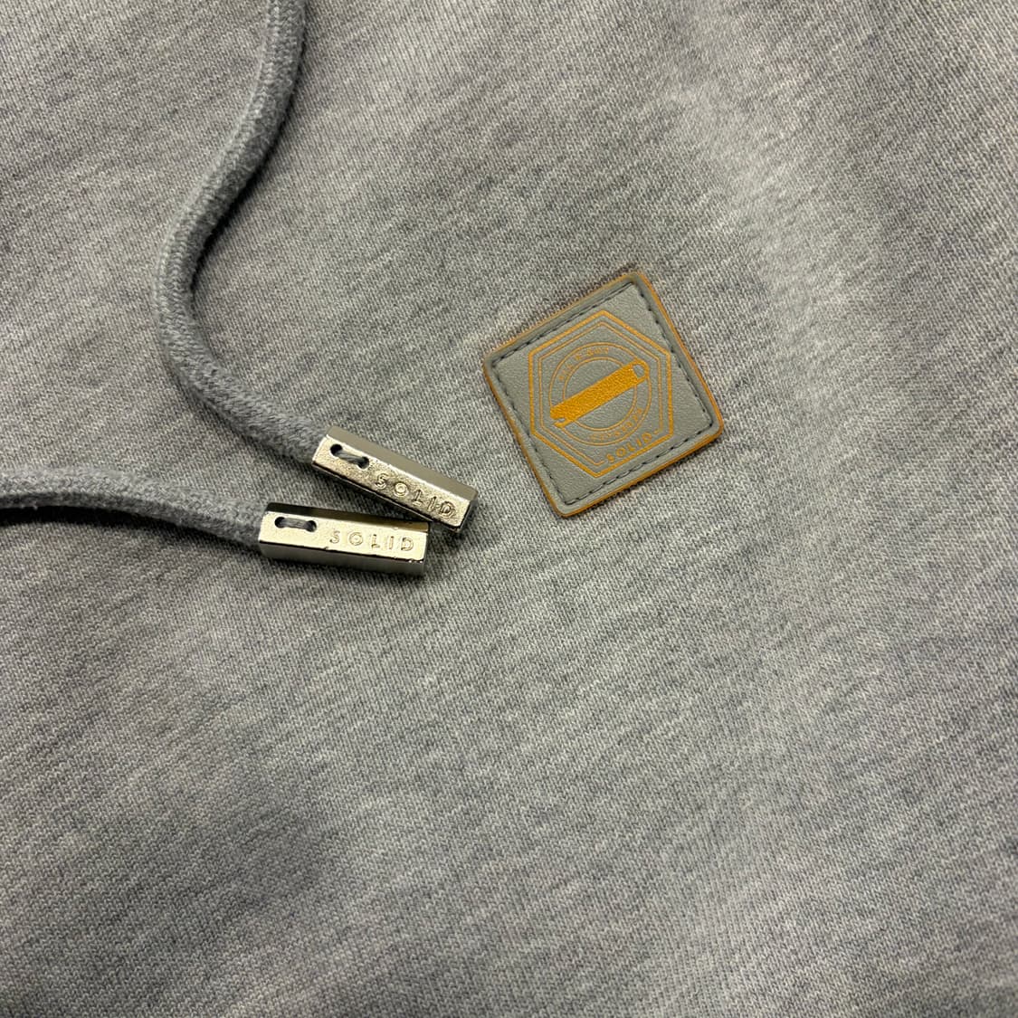 [110] 23FW 솔리드옴므 자수 후드티 그레이 D746 상품이미지4