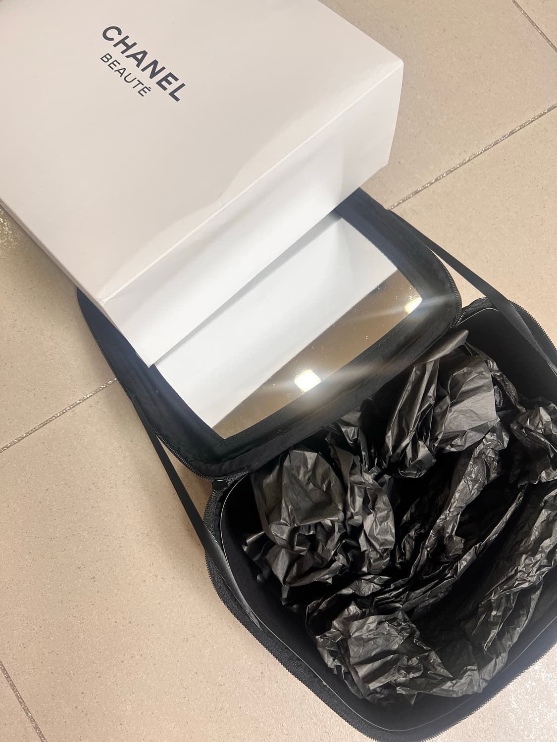 샤넬 정품 거울 빅 파우치 상품이미지1