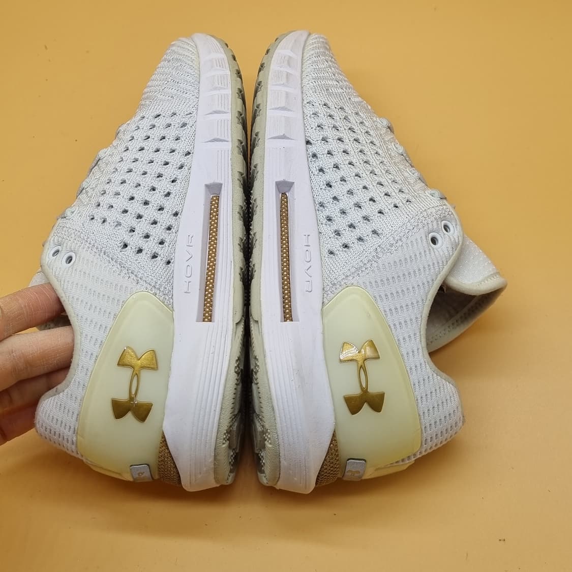 언더아머 호버소닉 런닝화225 상품이미지5