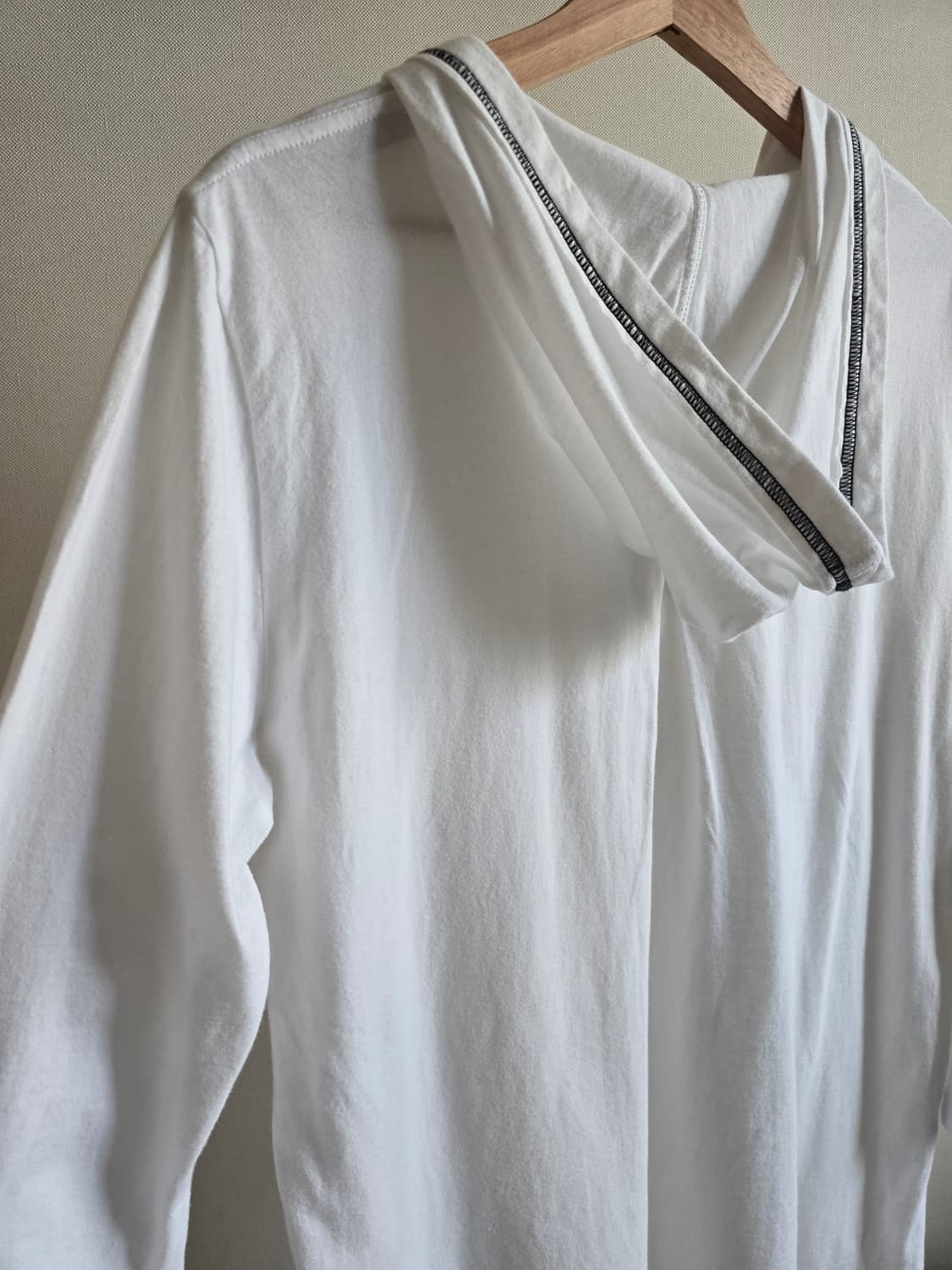 Minimal Hood Tee – KEIIO KISHI by nosh 상품이미지7