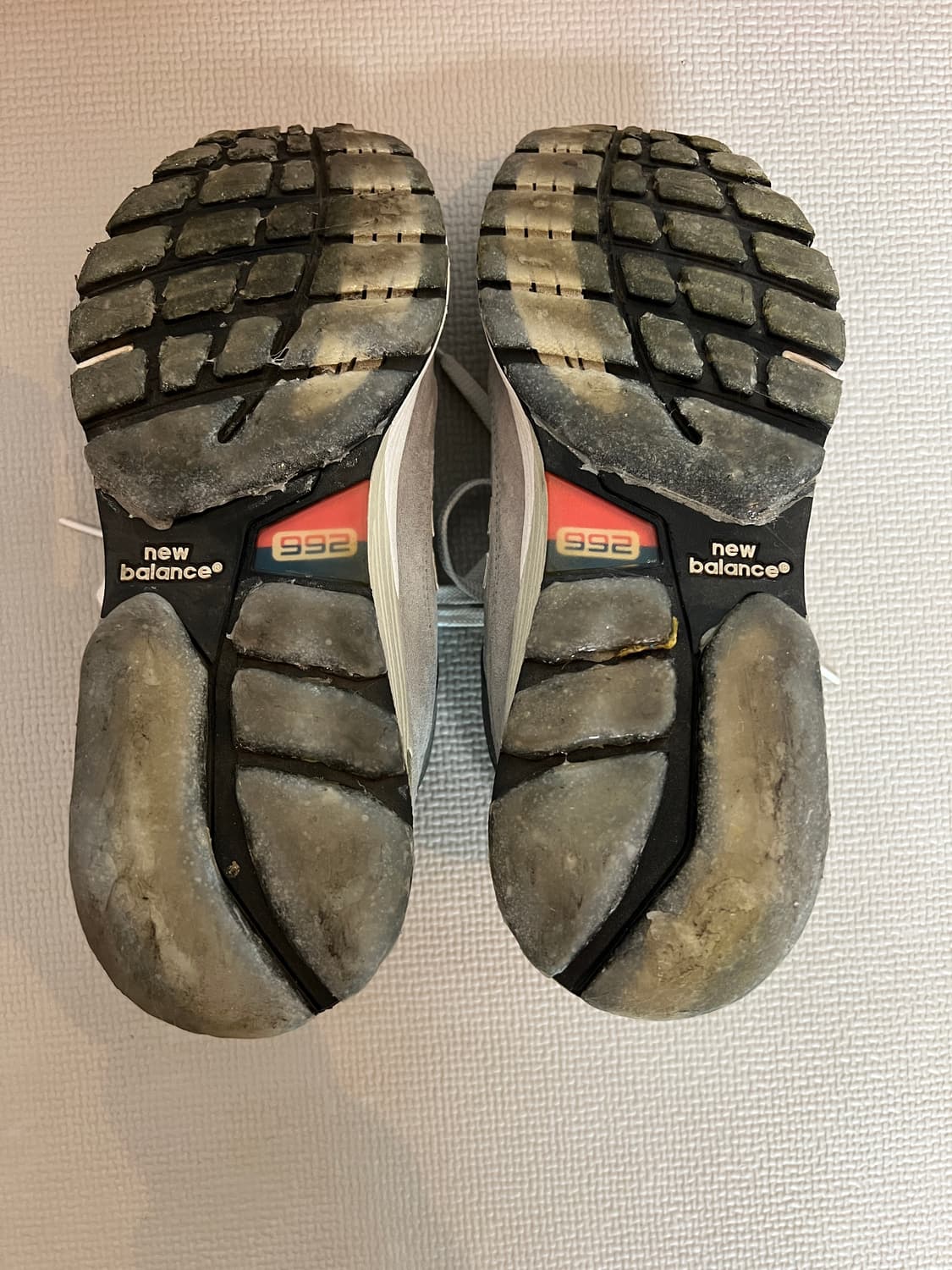 [중고 2켤레] 뉴발란스 코리아 992 그레이 270 상품이미지6