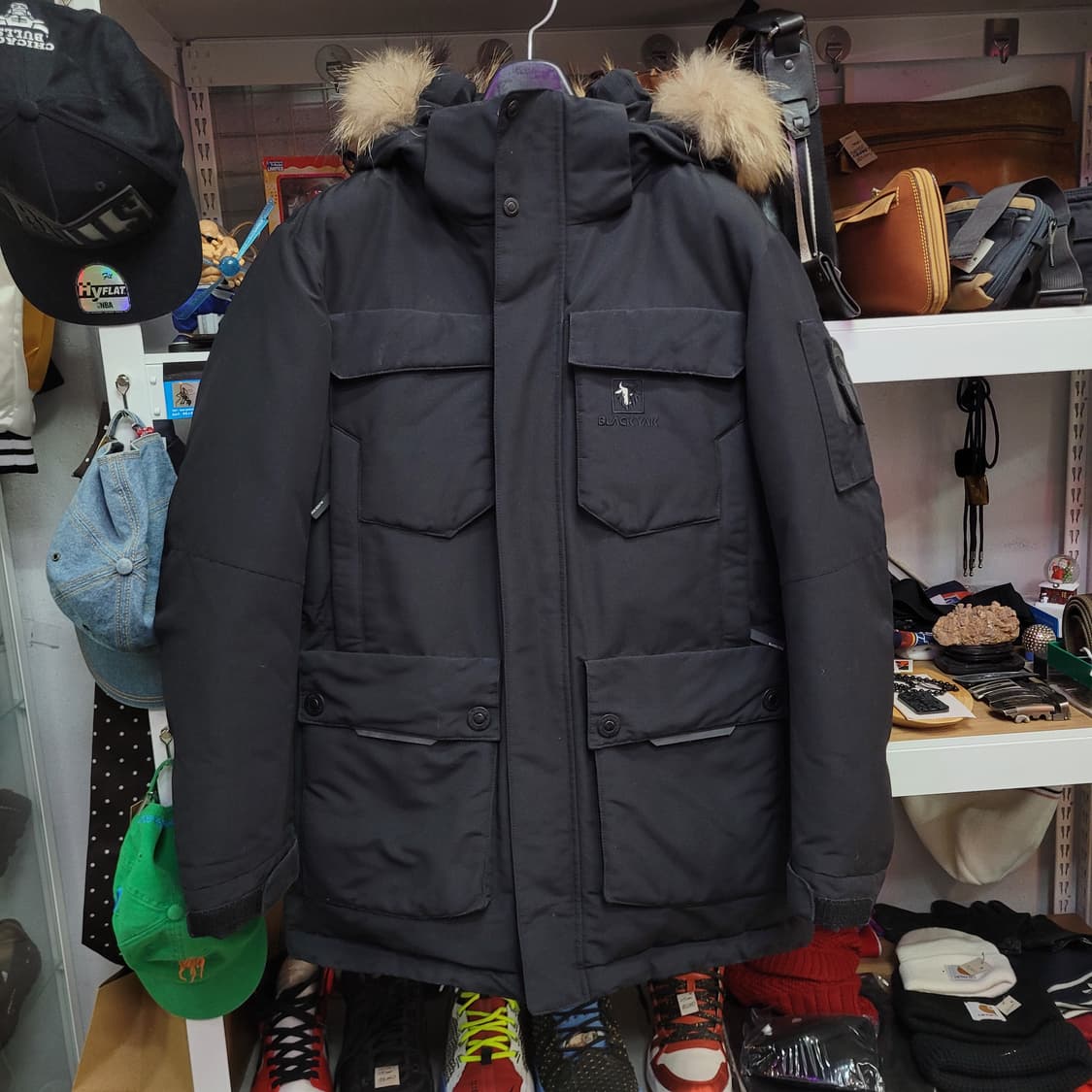 블랙야크 블랙 패딩 오리털 점퍼 (후드 분리형) 상품이미지1