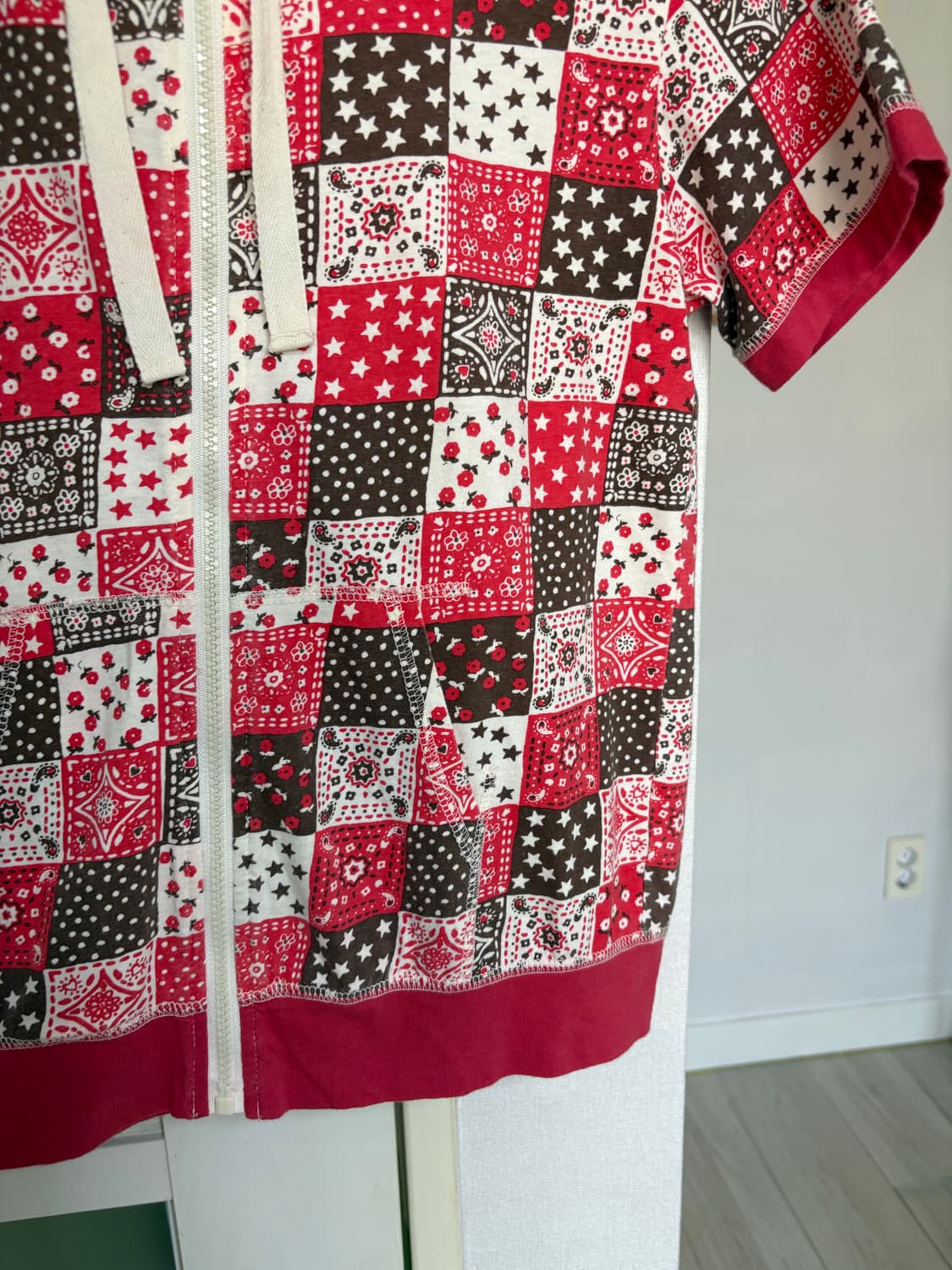 핑크-브라운 패치 후드 집업 상품이미지3