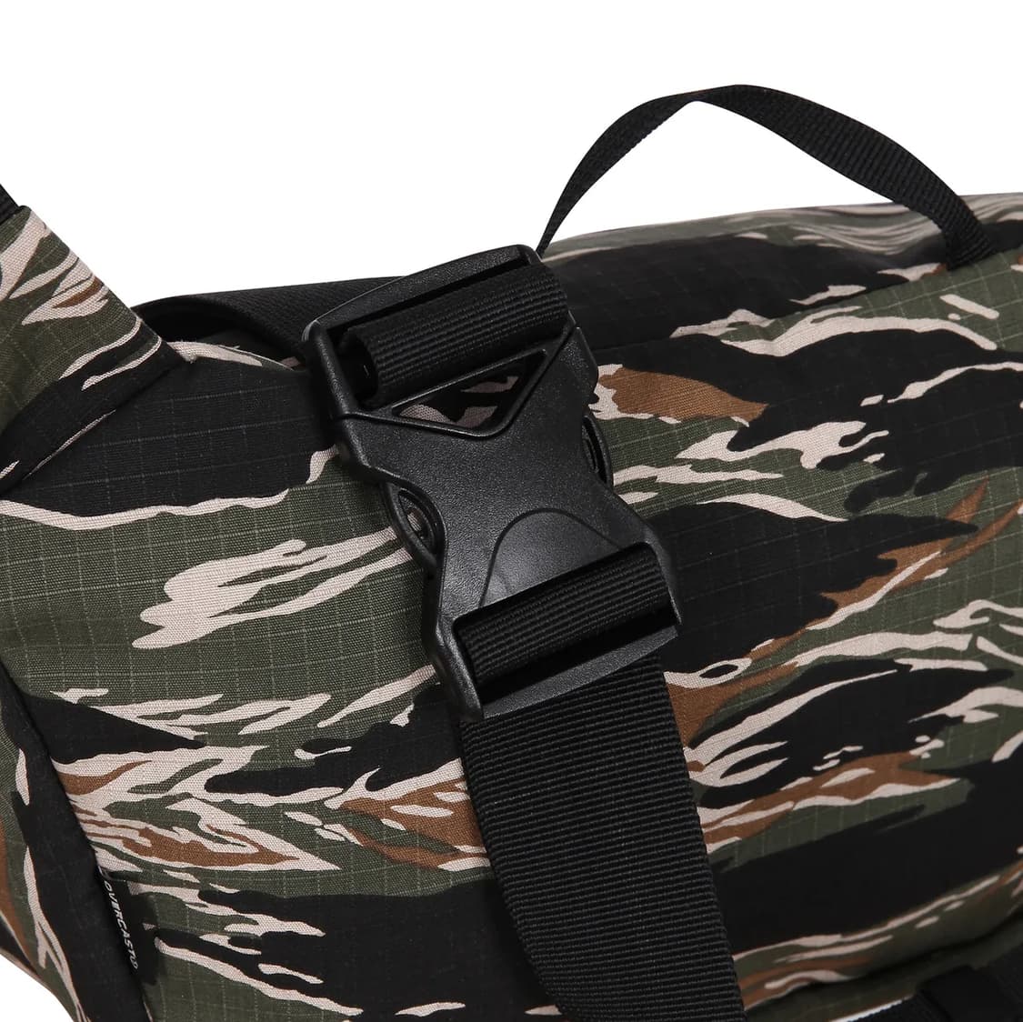 오버캐스트 타이거 카모 슬링백 웨이스트백 상품이미지4