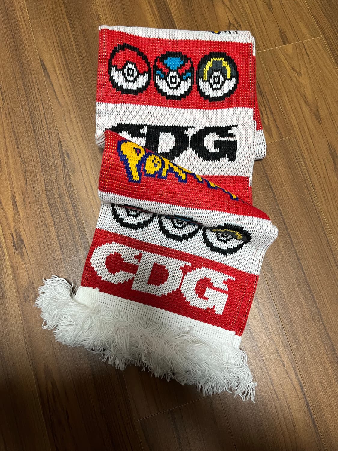 CDG 포켓몬스터 머플러 상품이미지1