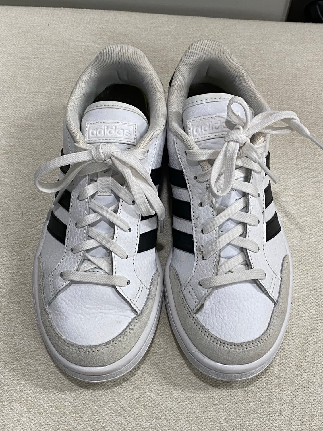 아디다스 오리지널 스니커즈 235 상품이미지1