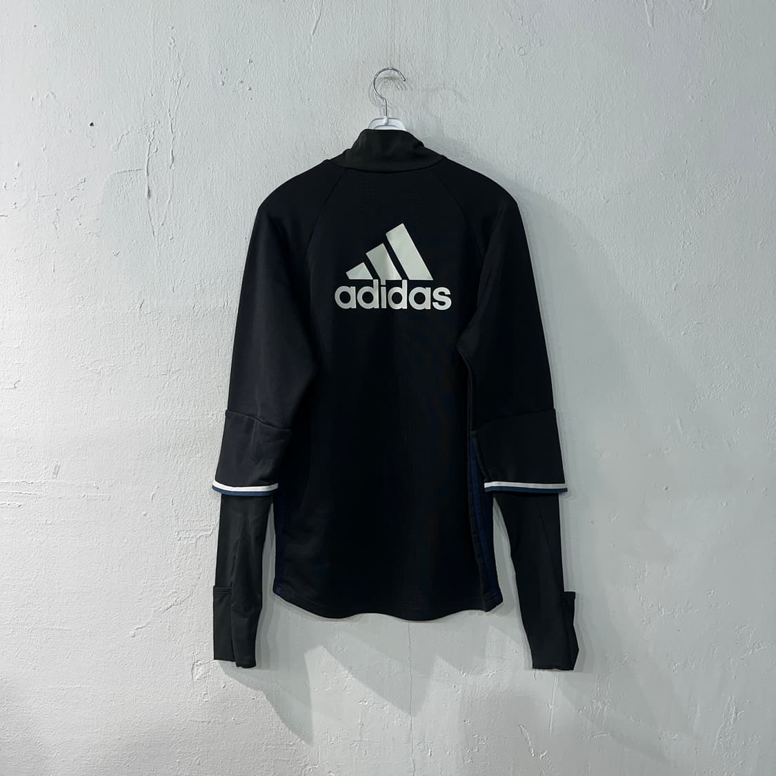 아디다스 맨유 트레이닝탑 긴팔 L 상품이미지3