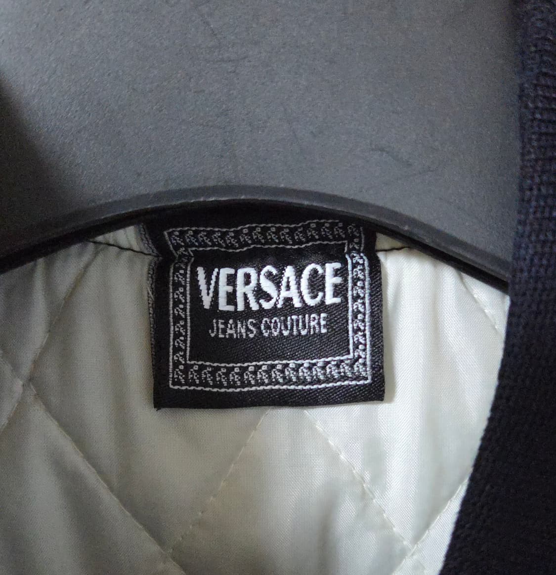 (착샷) 90s 베르사체 진스 쿠튀르 바시티 자켓 상품이미지2