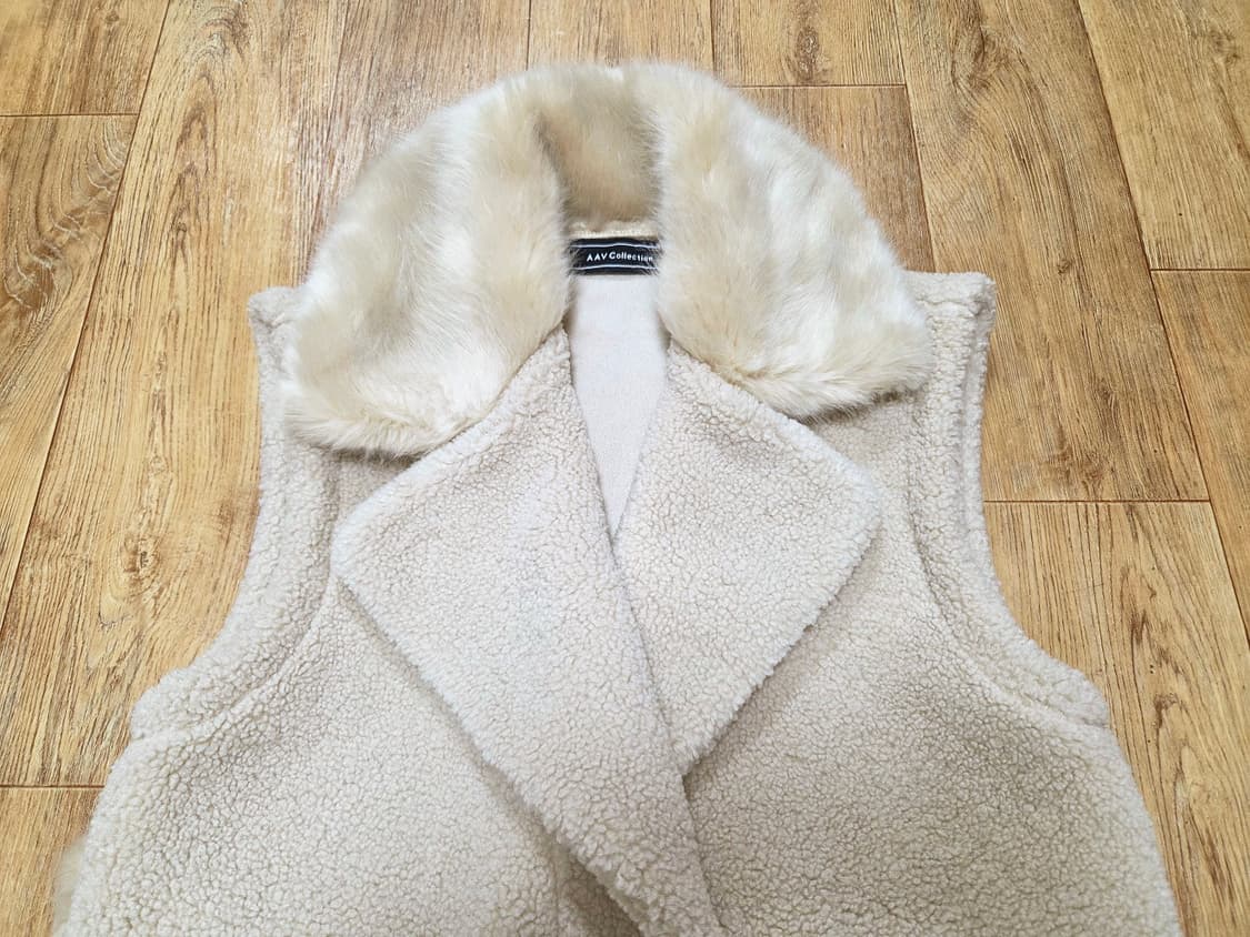 아브컬렉션(AVV COLLECTION) 에코퍼 베스트 무스탕 새상품  상품이미지4