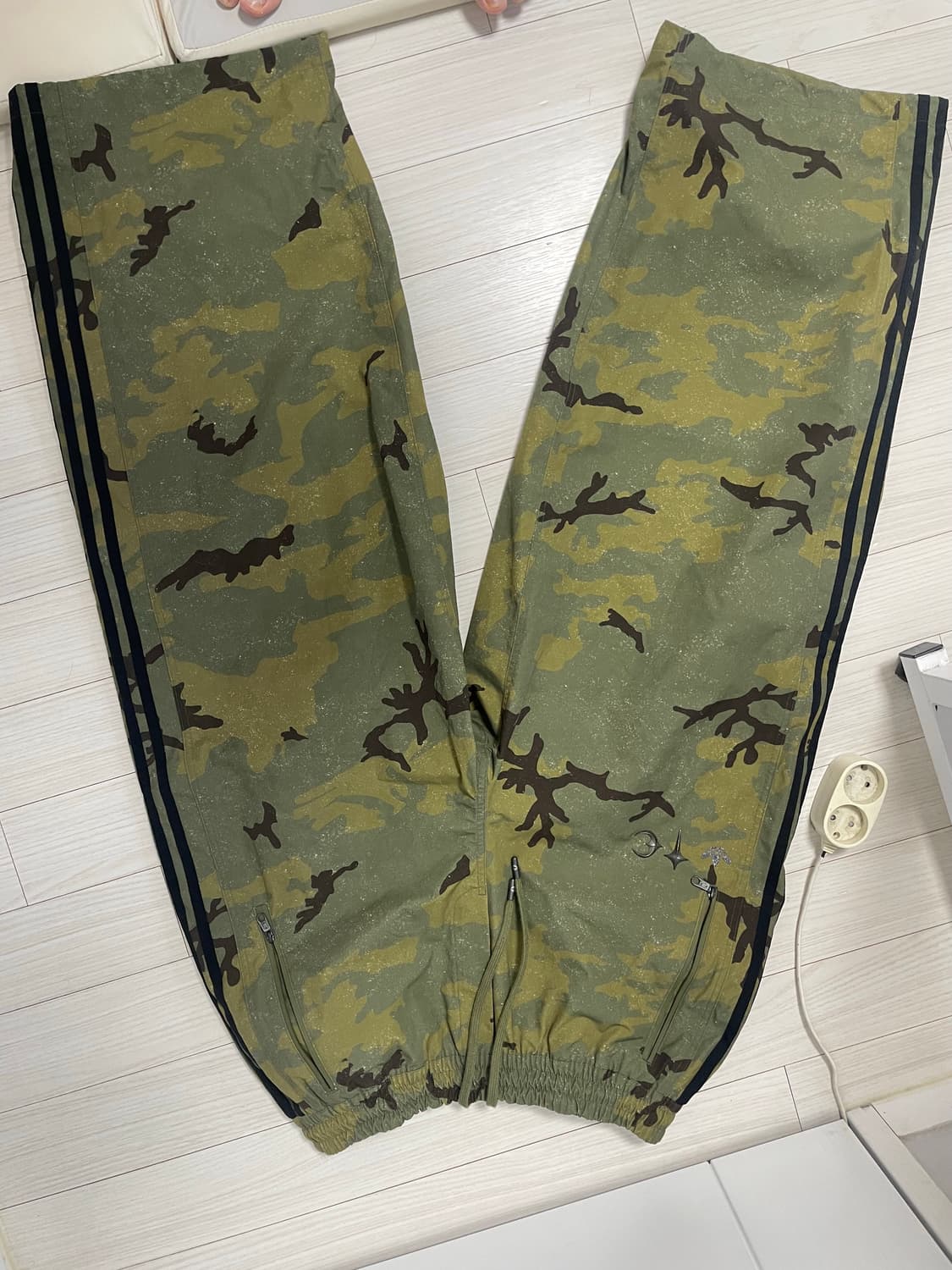 떠그클럽 아디다스 바지 L 상품이미지5