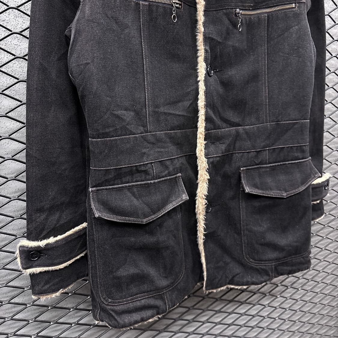 니콜클럽 데님 쉐르파 코트자켓 벨트패널 디테일 블랙 상품이미지5