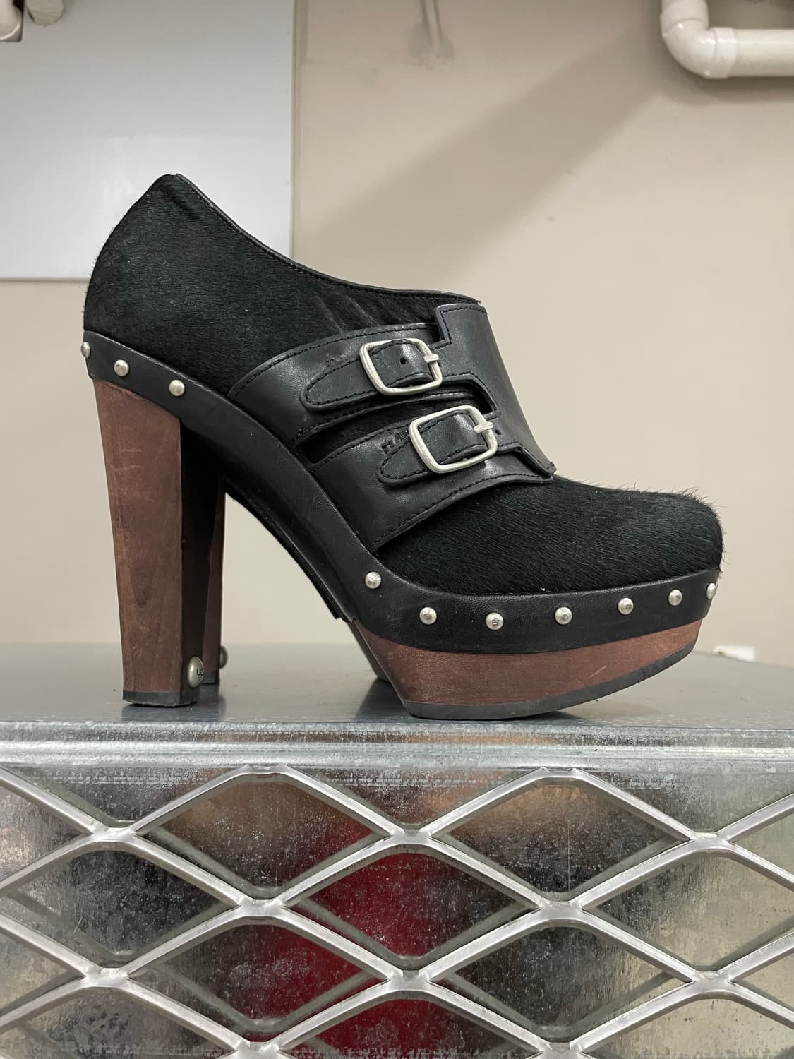 어그 펑크 스터드 펌프스 240 (gr-4714) 상품이미지4