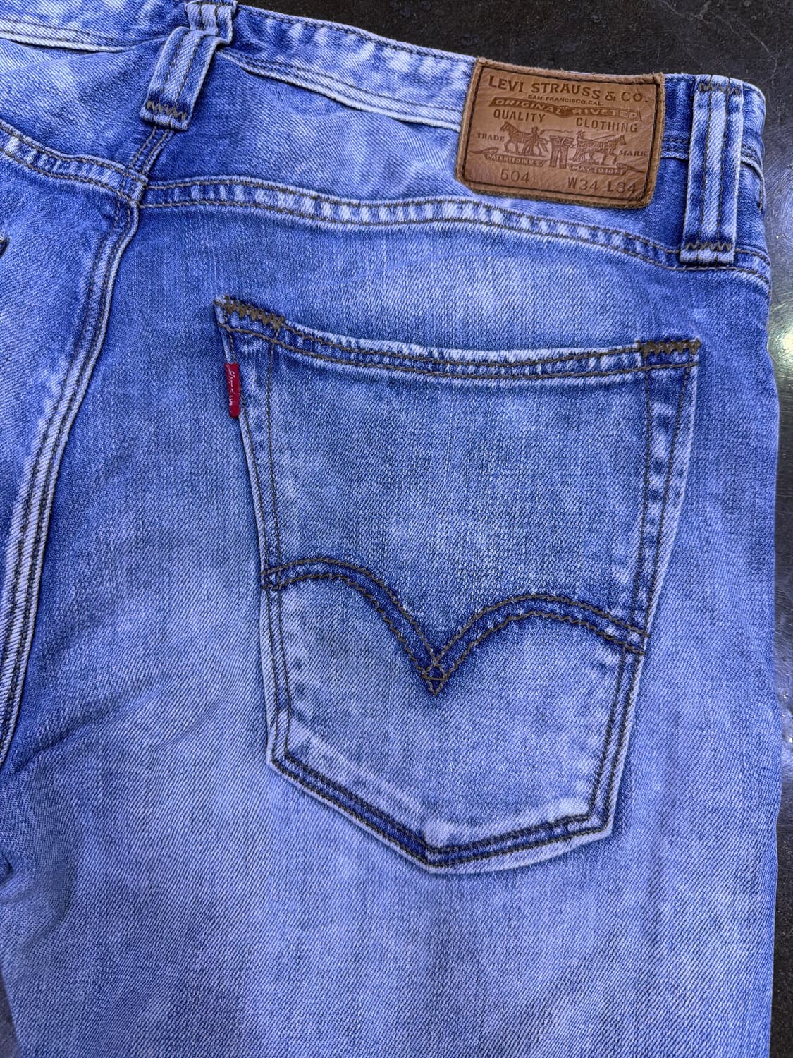 리바이스 504 스트레이트핏 빈티지 타이 워싱 데님팬츠 34 상품이미지8