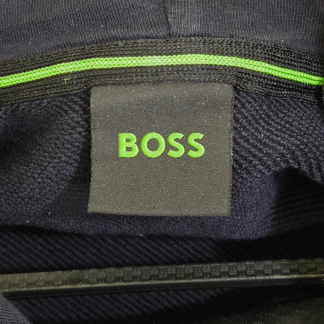휴고보스 BOSS 엠보 로고 블랙 후드티 상품이미지5