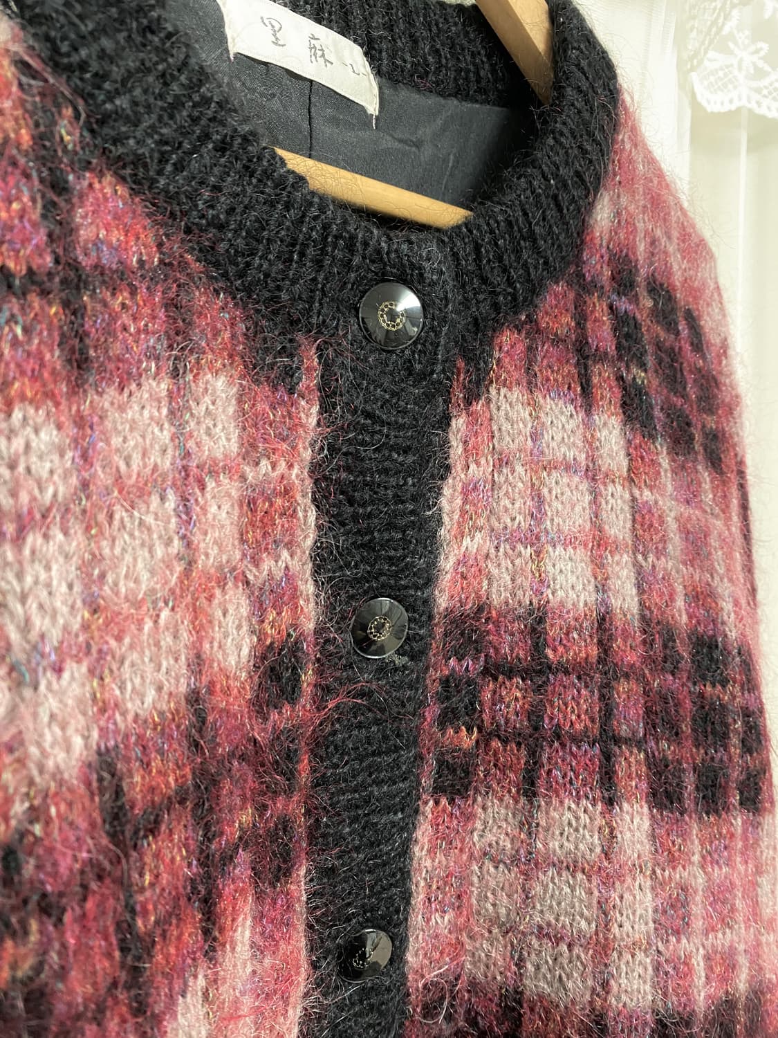 Soft Burgundy Check Wool Cardigan 상품이미지4