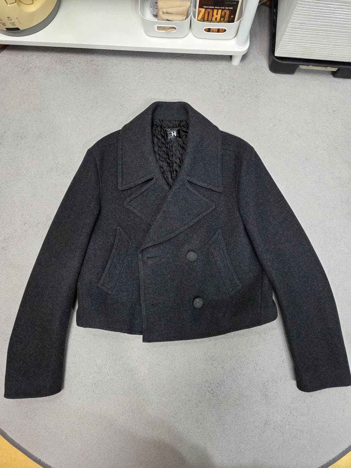 크롭 스타일 울 자켓 상품이미지1