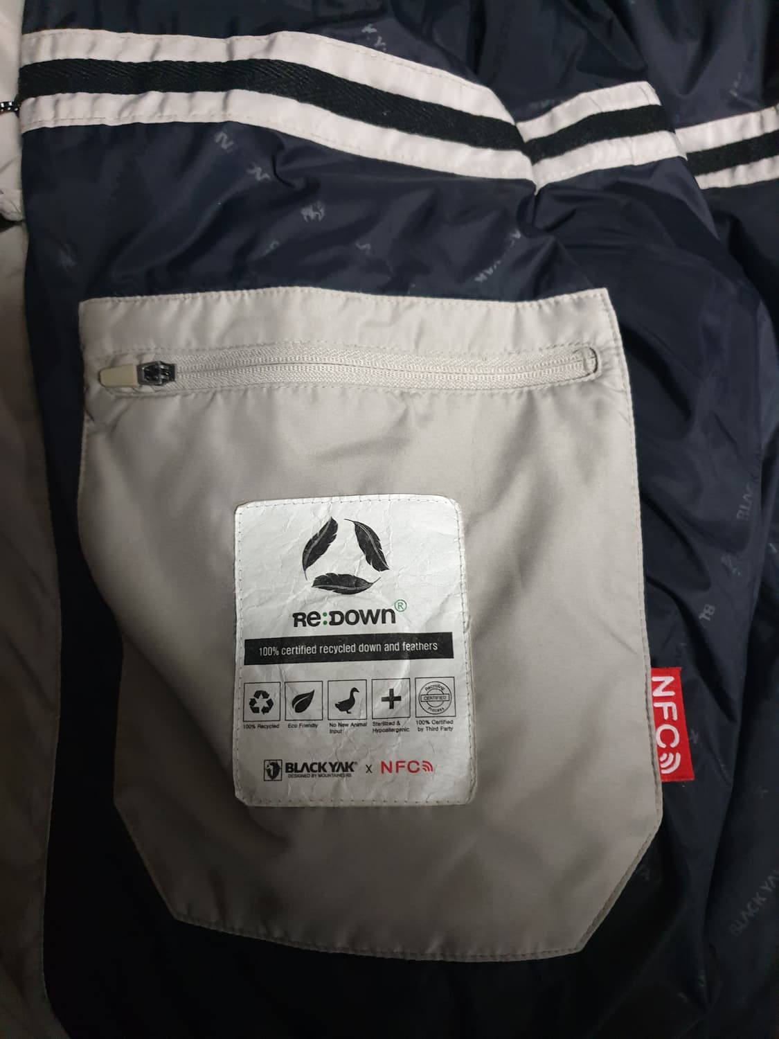 블랙야크 고어텍스 엣지스톰 실버폭스퍼 덕다운 패딩 (XL) 상품이미지5
