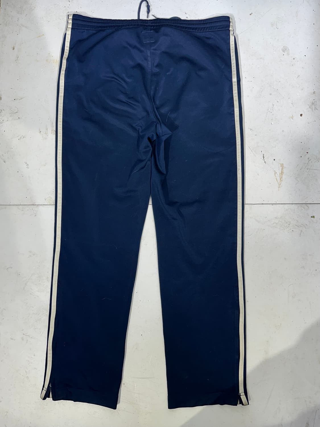 90s 아디다스 네이비 화이트 삼선 파이어버드 와이드 트레이닝 팬츠 상품이미지5