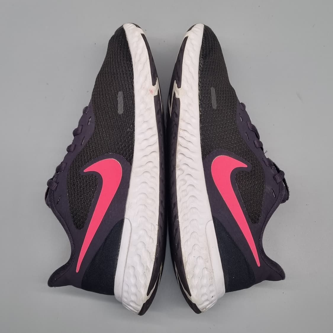 나이키 레볼루션  여성 운동화230 상품이미지5