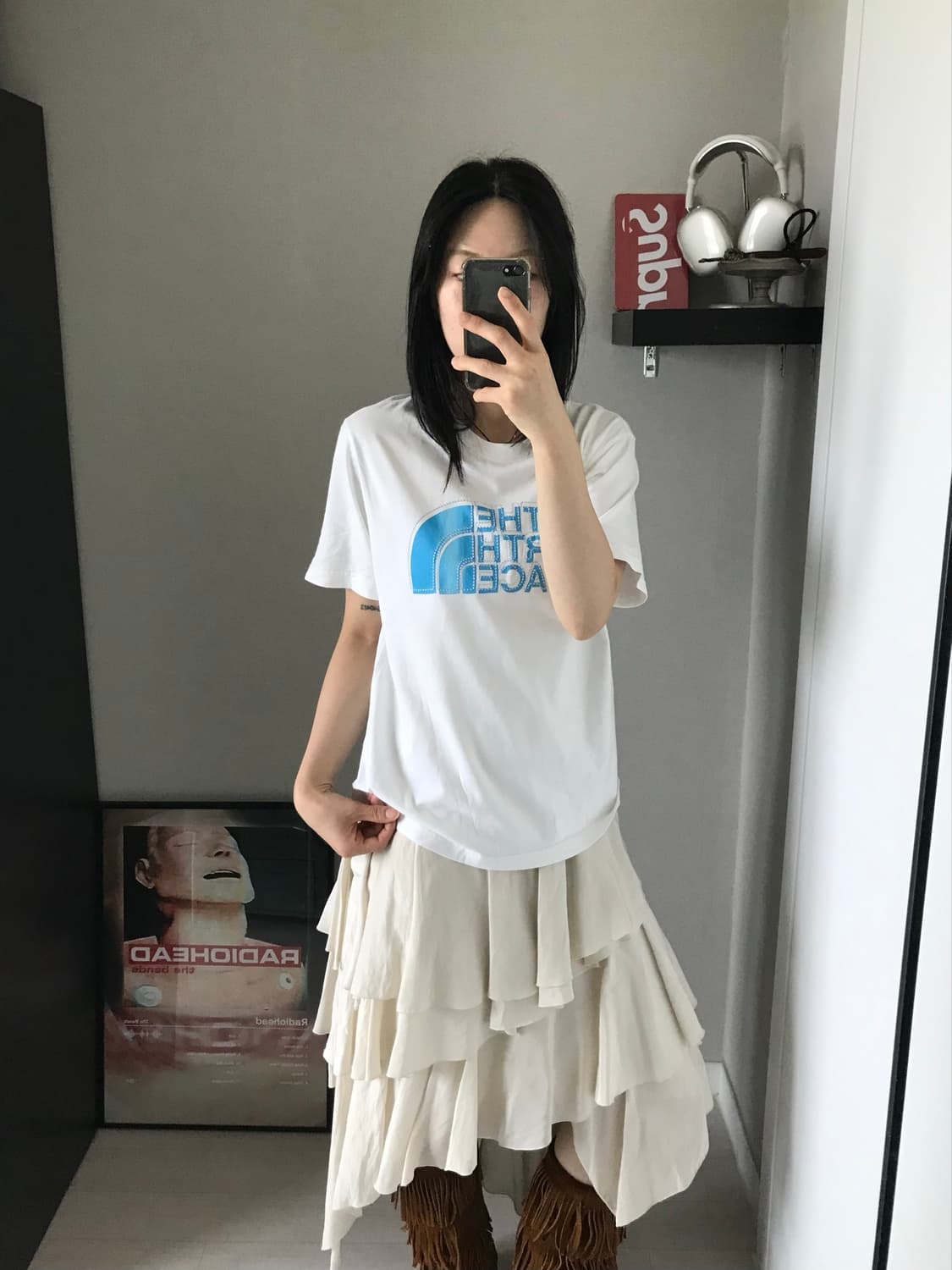 노스페이스 중앙 자수로고 화이트 반팔티 상품이미지2