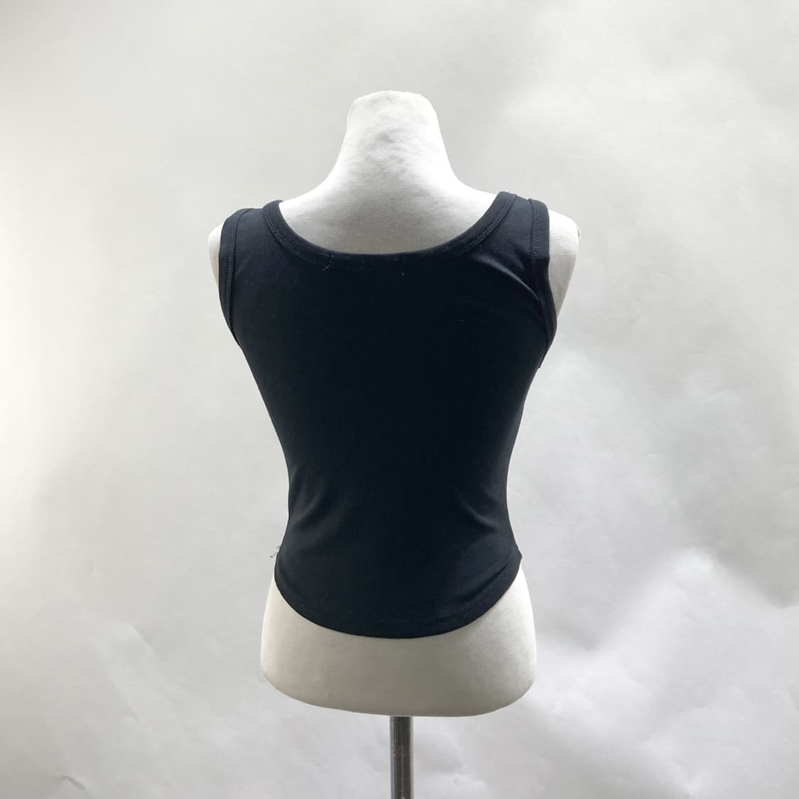 JUNE 여성크롭민소매티 블랙 XS  상품이미지2