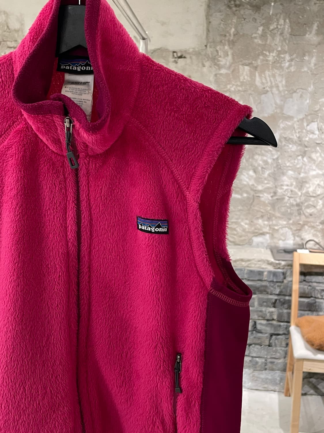 파타고니아 우먼 라즈베리 r2 플리스 베스트 상품이미지3