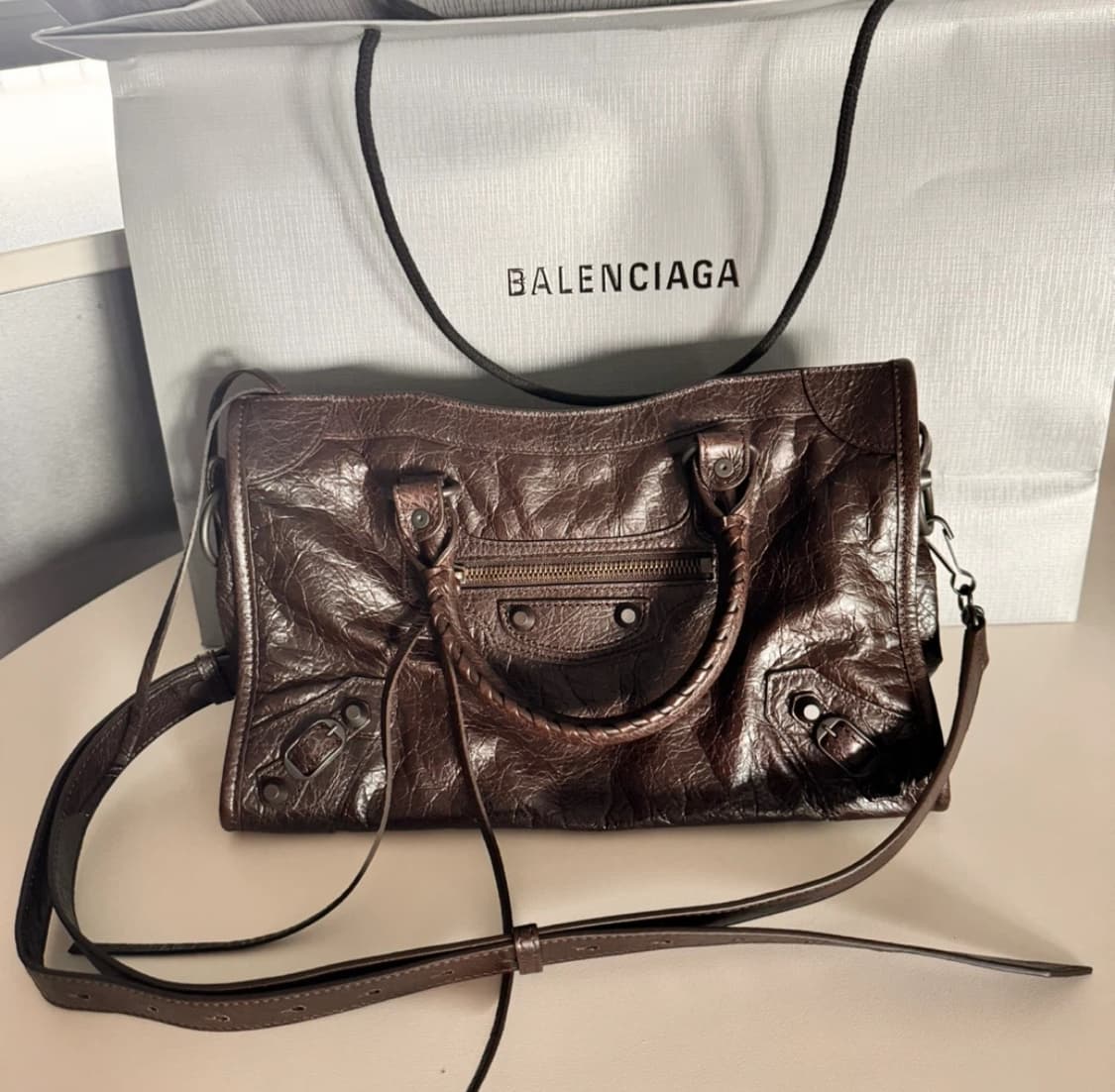 발렌시아가 르카골 시티백 모터백 브라운 에스프레소 상품이미지2